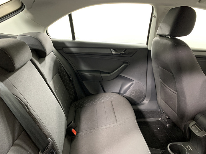 SKODA Rapid 1.6, 2020 года, Автоматическая, КОРИЧНЕВЫЙ