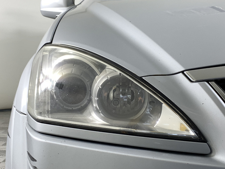 SsangYong Kyron 2, 2013 года, Автоматическая, Серебристый