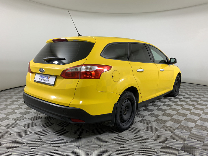 FORD Focus 1.6, 2015 года, Механика, ЖЕЛТЫЙ