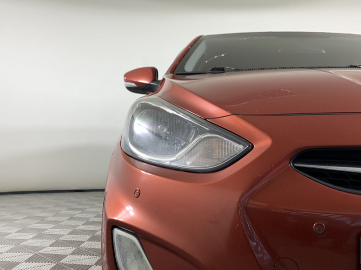 HYUNDAI Solaris 1.6, 2011 года, Автоматическая, КРАСНЫЙ