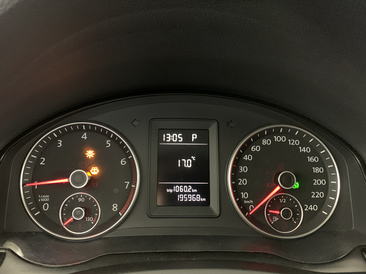 VOLKSWAGEN Jetta 1.6, 2010 года, Автоматическая, ЧЕРНЫЙ