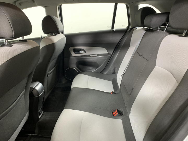 CHEVROLET Cruze 1.8, 2015 года, Механика, Серебристый металлик