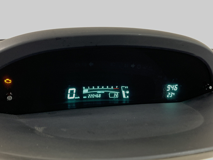 TOYOTA Yaris 1.3, 2008 года, Робот, Серебристый