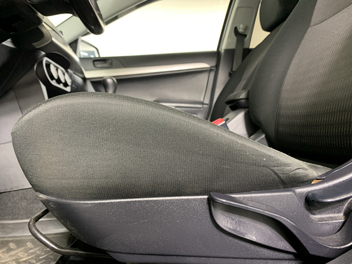 MITSUBISHI Lancer 1.6, 2012 года, Механика, СЕРЫЙ