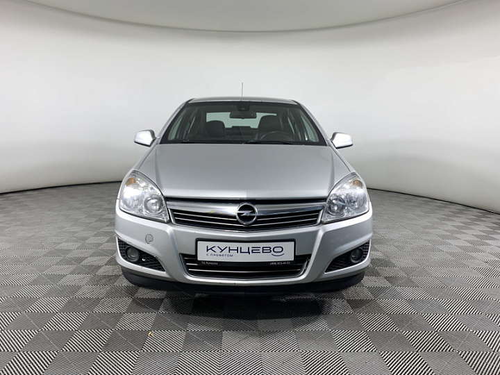 OPEL Astra 1.8, 2012 года, Автоматическая, Серебристый