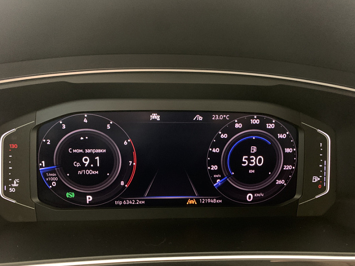 VOLKSWAGEN Tiguan 2, 2019 года, Автоматическая, Серебристый