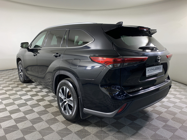 TOYOTA Highlander 3.5, 2021 года, Автоматическая, ЧЕРНЫЙ