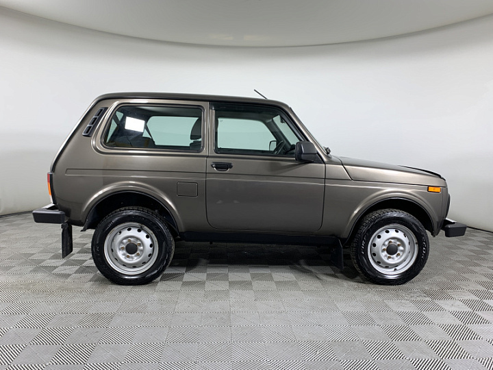 ВАЗ 2121 (4x4) «Нива» 1.7, 2021 года, Механика, КОРИЧНЕВЫЙ