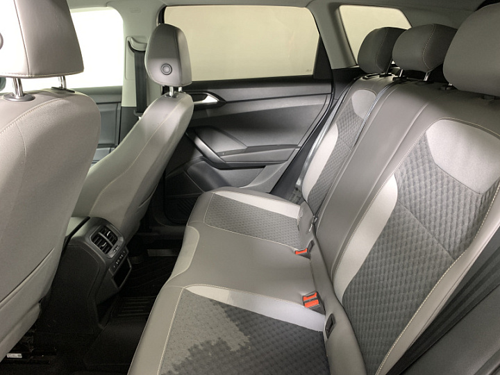 VOLKSWAGEN TAOS 1.4, 2021 года, Автоматическая, СЕРЫЙ