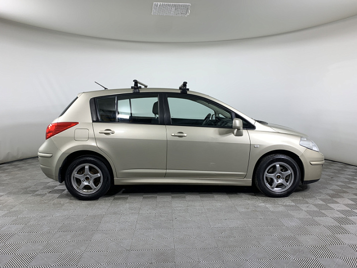 NISSAN Tiida 1.6, 2010 года, Автоматическая, БЕЖЕВЫЙ
