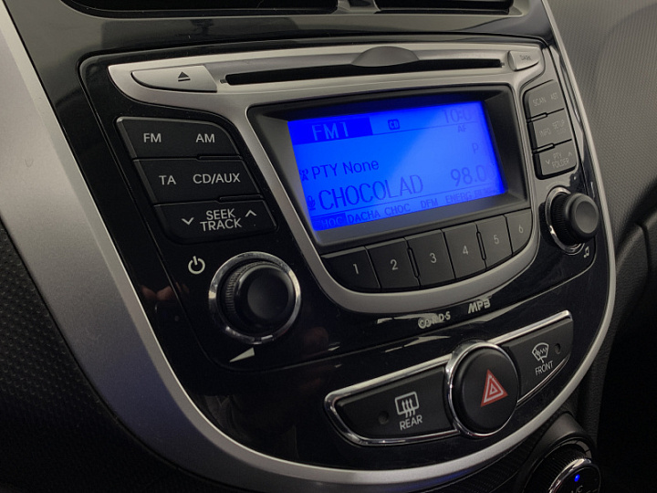 HYUNDAI Solaris 1.6, 2011 года, Автоматическая, БЕЛЫЙ