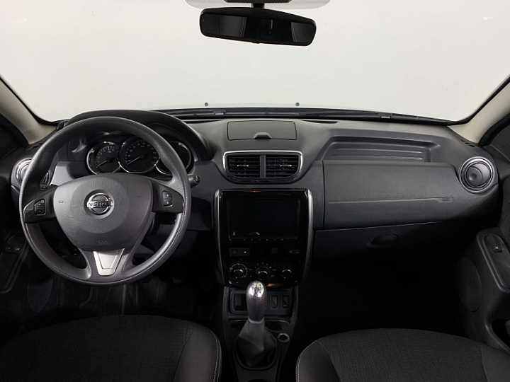 NISSAN Terrano 1.6, 2020 года, Механика, ЧЕРНЫЙ