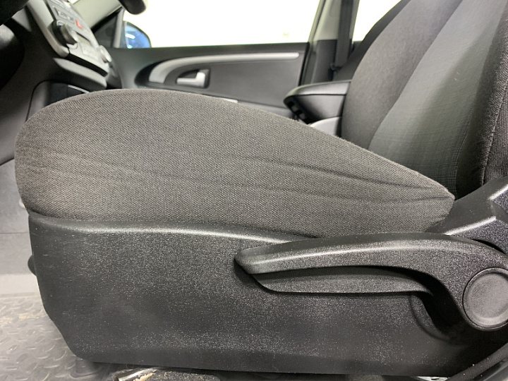 KIA Ceed 1.6, 2010 года, Автоматическая, Серебристый