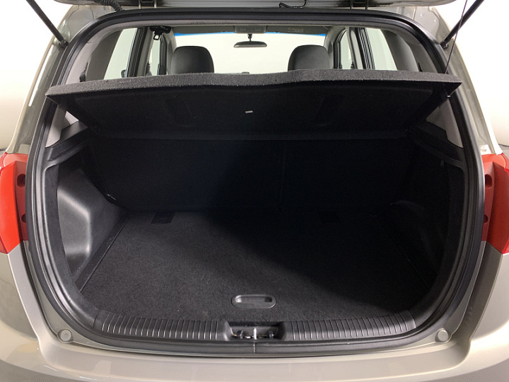 KIA Venga 1.6, 2014 года, Автоматическая, БЕЖЕВЫЙ