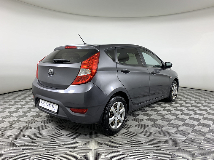 HYUNDAI Solaris 1.4, 2013 года, Автоматическая, Черно-Серый