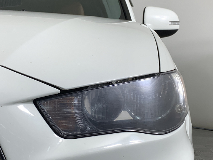 MITSUBISHI Outlander 2, 2011 года, Вариатор, БЕЛЫЙ