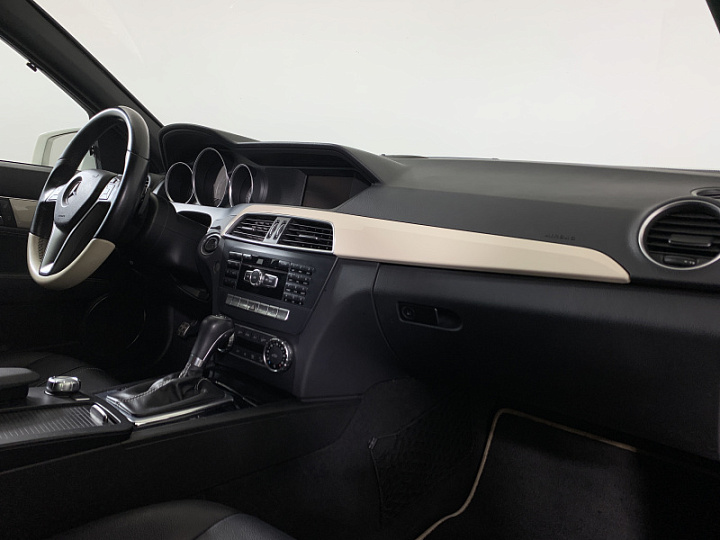 MERCEDES-BENZ C-Класс 180 1.8, 2012 года, Автоматическая, БЕЛЫЙ