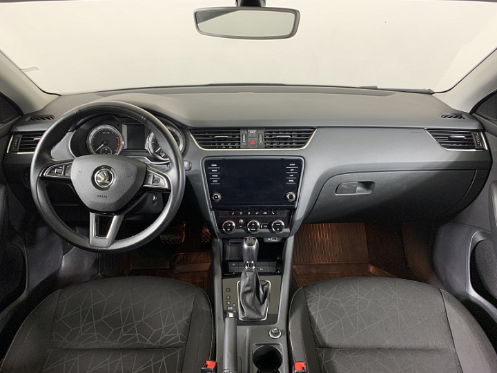 SKODA Octavia 1.4, 2019 года, Робот, КОРИЧНЕВЫЙ