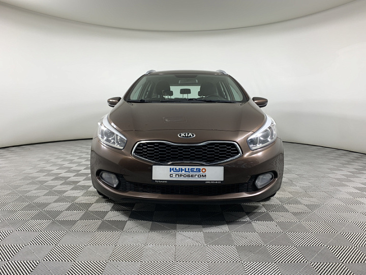 KIA Ceed 1.6, 2013 года, Механика, КОРИЧНЕВЫЙ