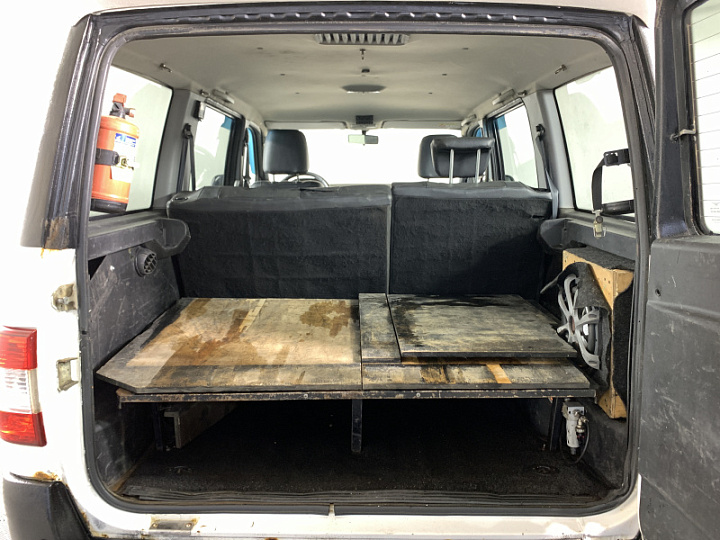 УАЗ Patriot 2.7, 2016 года, Механика, БЕЛЫЙ