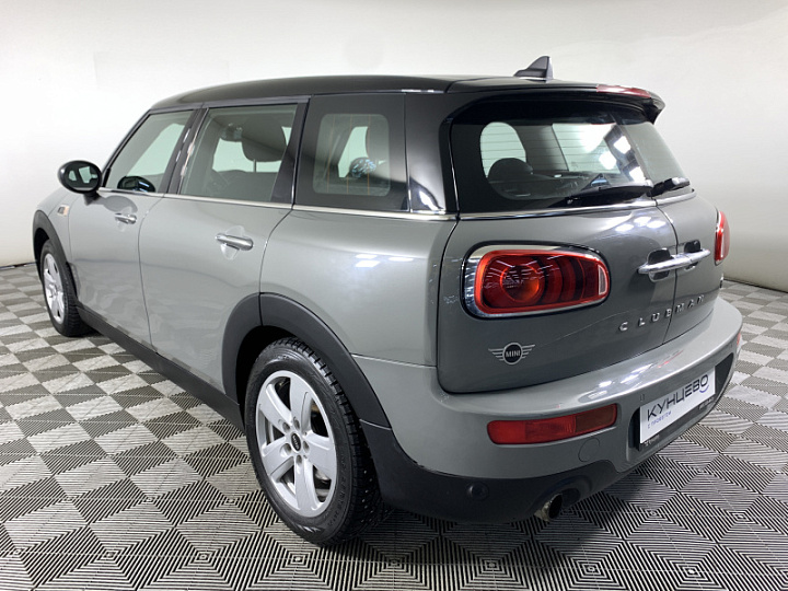 MINI Clubman 1.5, 2018 года, Автоматическая, СЕРЫЙ