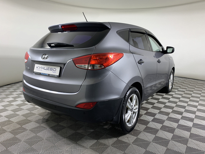 HYUNDAI ix35 2, 2014 года, Механика, СЕРЫЙ