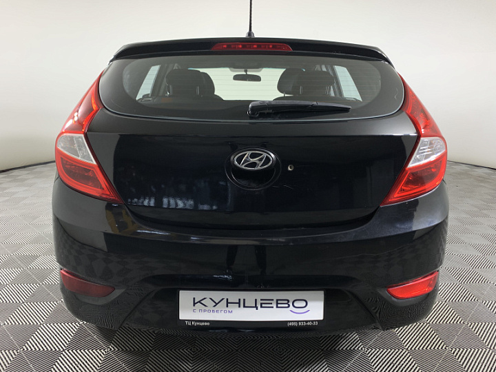 Hyundai Solaris 1.6, 2012 года, Механика, Черный