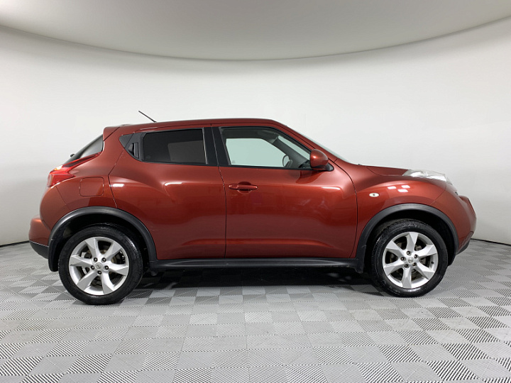 NISSAN Juke 1.6, 2012 года, Механика, КРАСНЫЙ