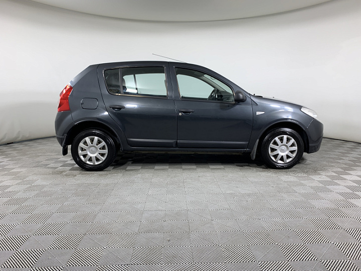 RENAULT Sandero 1.6, 2011 года, Механика, ЧЕРНЫЙ