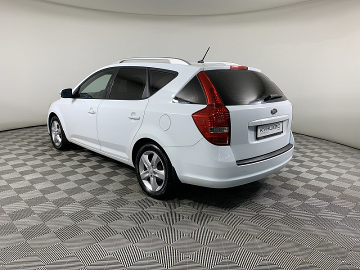 KIA Ceed 1.6, 2011 года, Автоматическая, БЕЛЫЙ