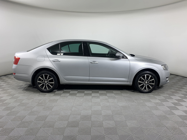 SKODA Octavia 1.4, 2015 года, Робот, Серебристый