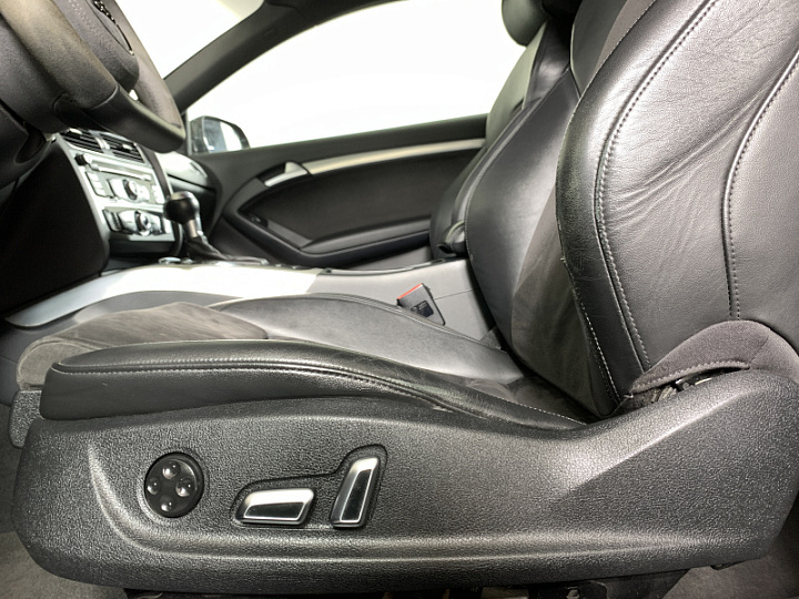 AUDI A5 2, 2013 года, Робот, Черно-Серый