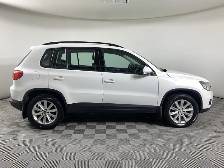 Volkswagen Tiguan 2, 2013 года, Автоматическая, Не определен