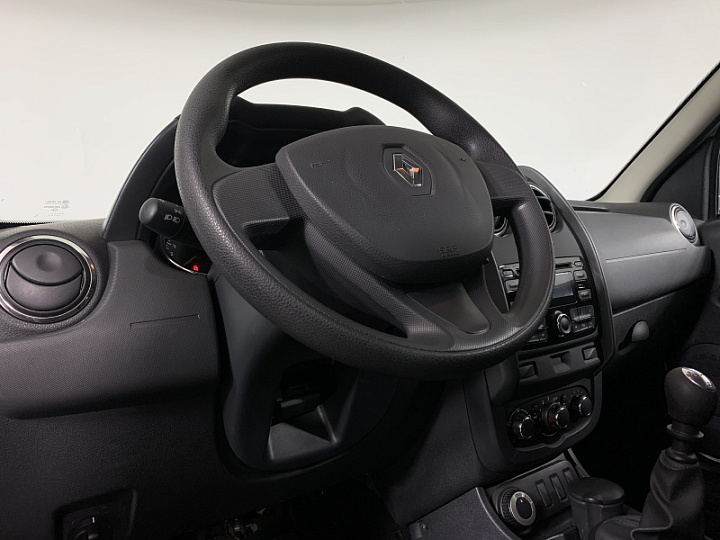 RENAULT Duster 1.6, 2016 года, Механика, БЕЛЫЙ