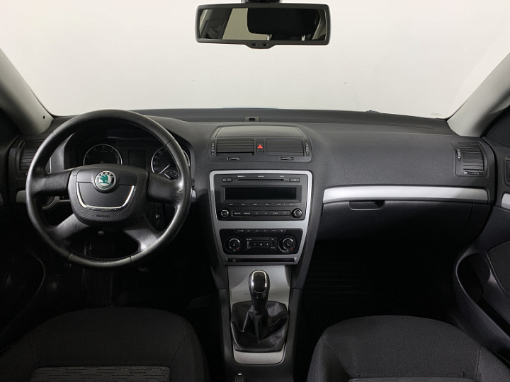SKODA Octavia 1.6, 2012 года, Механика, ЗЕЛЕНЫЙ