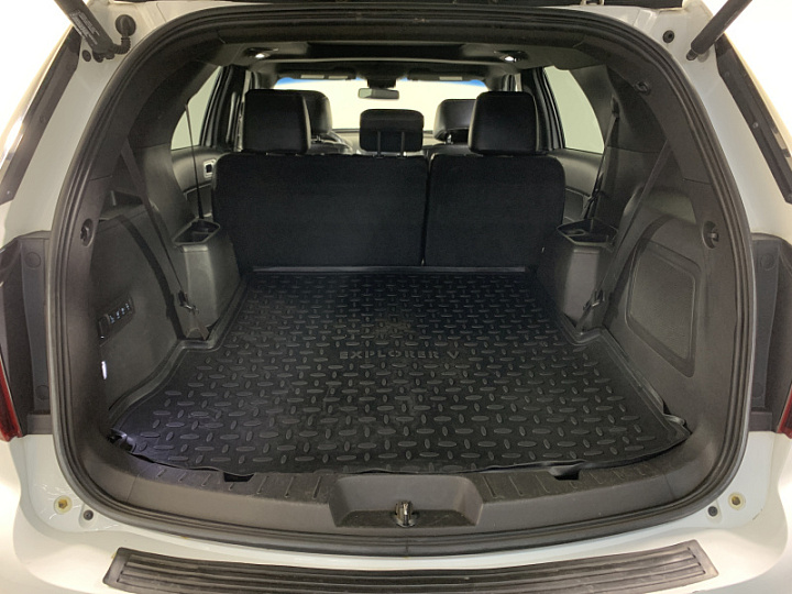 FORD Explorer 3.5, 2015 года, Автоматическая, БЕЛЫЙ