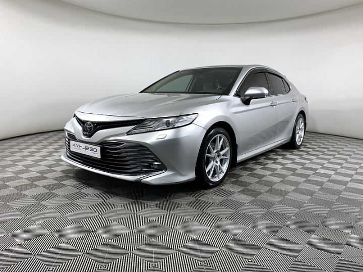 TOYOTA Camry 2.5, 2018 года, Автоматическая, Серебристый металлик