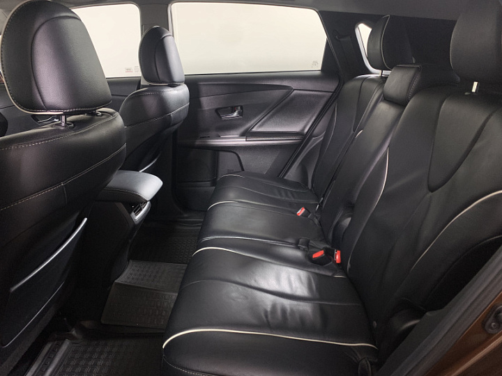 Toyota Venza 2.7, 2013 года, Автоматическая, Темно-Коричневый