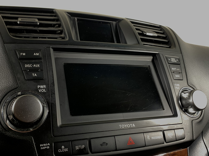 Toyota Highlander 3.5, 2011 года, Автоматическая, Черный