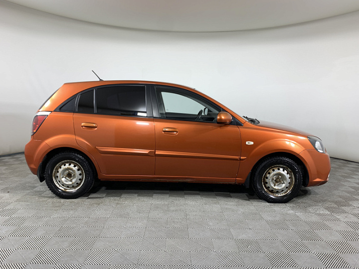 KIA Rio 1.4, 2010 года, Механика, ОРАНЖЕВЫЙ