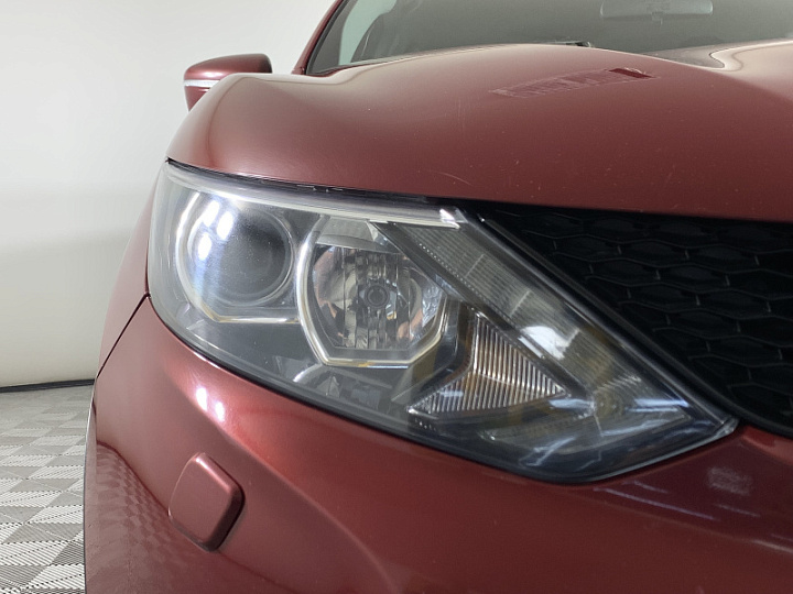 Nissan Qashqai 2, 2014 года, Вариатор, Красный