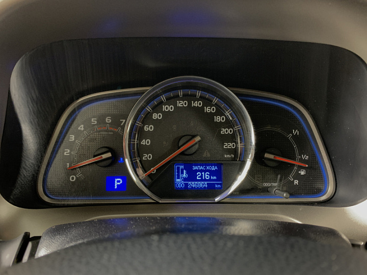 TOYOTA RAV4 2.2, 2013 года, Автоматическая, ЧЕРНЫЙ