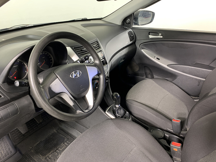 HYUNDAI Solaris 1.4, 2011 года, Механика, Серо-голубой