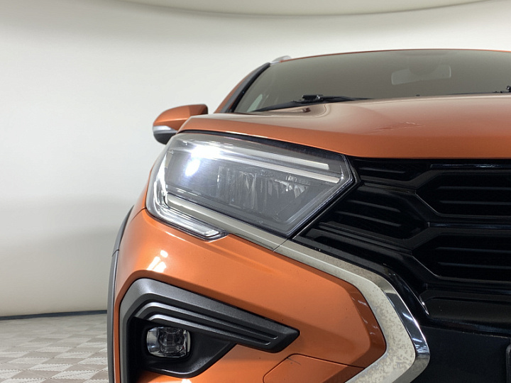 Lada Vesta 1.6, 2023 года, Механика, ОРАНЖЕВЫЙ