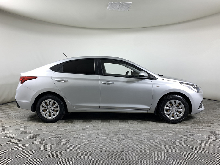 HYUNDAI Solaris 1.6, 2017 года, Автоматическая, Серебристый