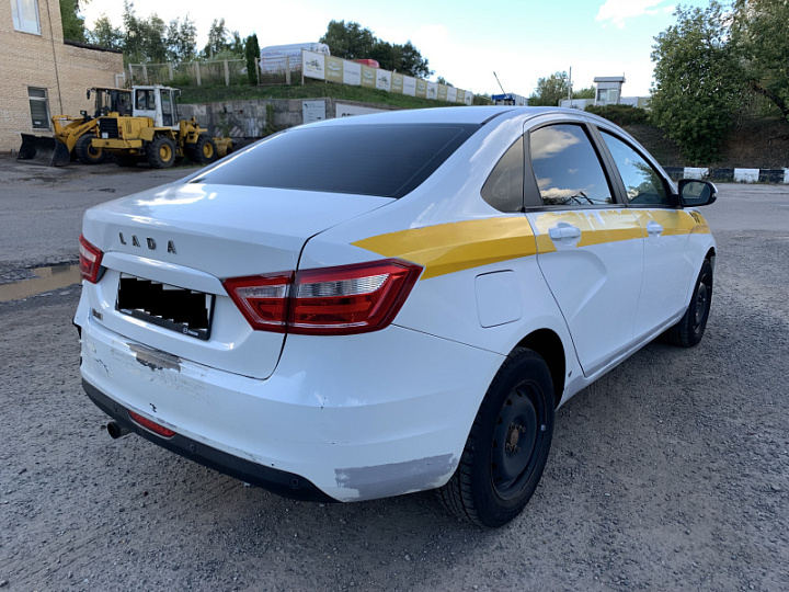 LADA (ВАЗ) Vesta 1.6, 2019 года, Механика, Белый