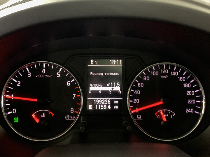 NISSAN X-Trail 2, 2012 года, Механика, Серебристый