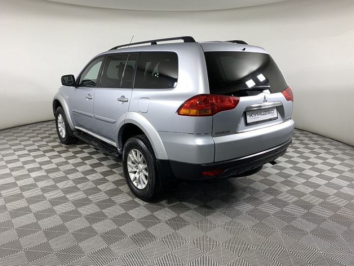 MITSUBISHI Pajero Sport 2.5, 2010 года, Автоматическая, Серебристый