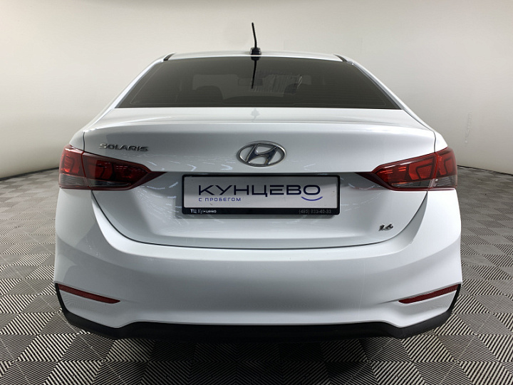 Hyundai Solaris 1.6, 2018 года, Автоматическая, белый