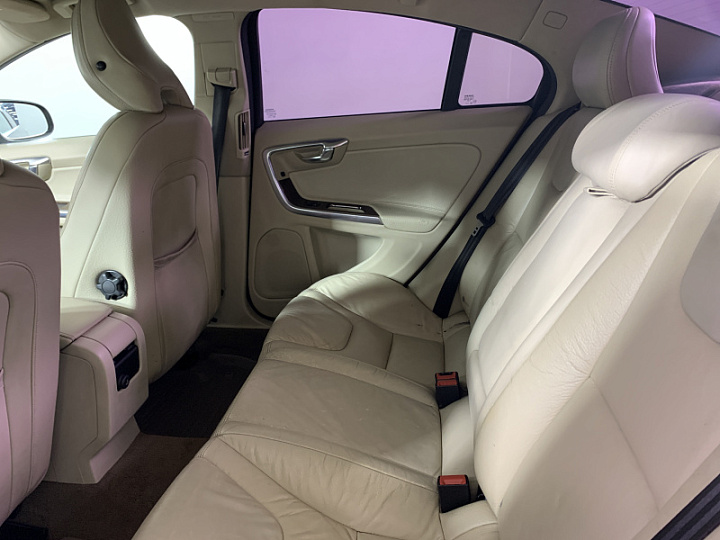 VOLVO S60 1.6, 2012 года, Робот, ЧЕРНЫЙ